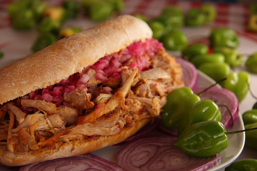 El Tatich cochinita pibil y lechon al horno en Cancun